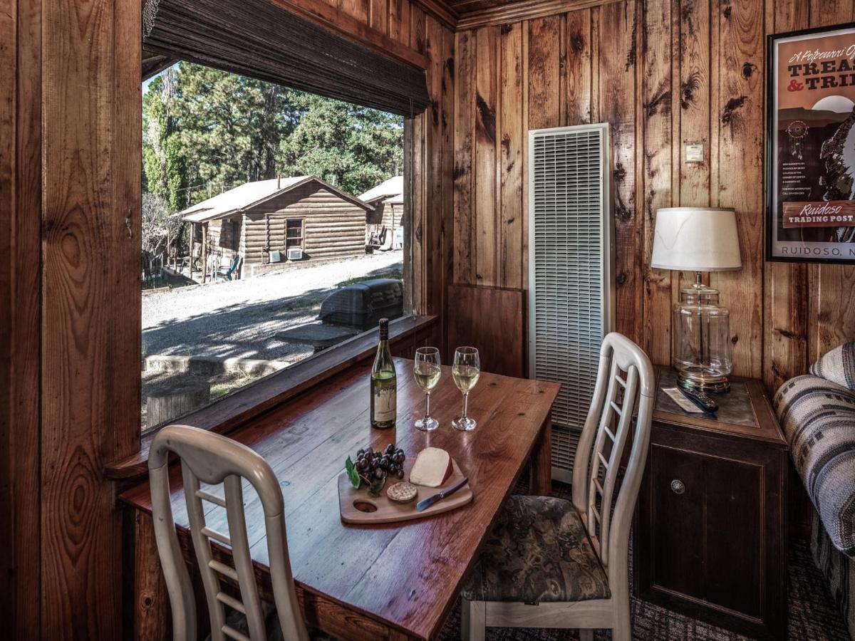 Apache Village 4, King Studio, Midtown, Sleeps 2 Ruidoso Exterior photo