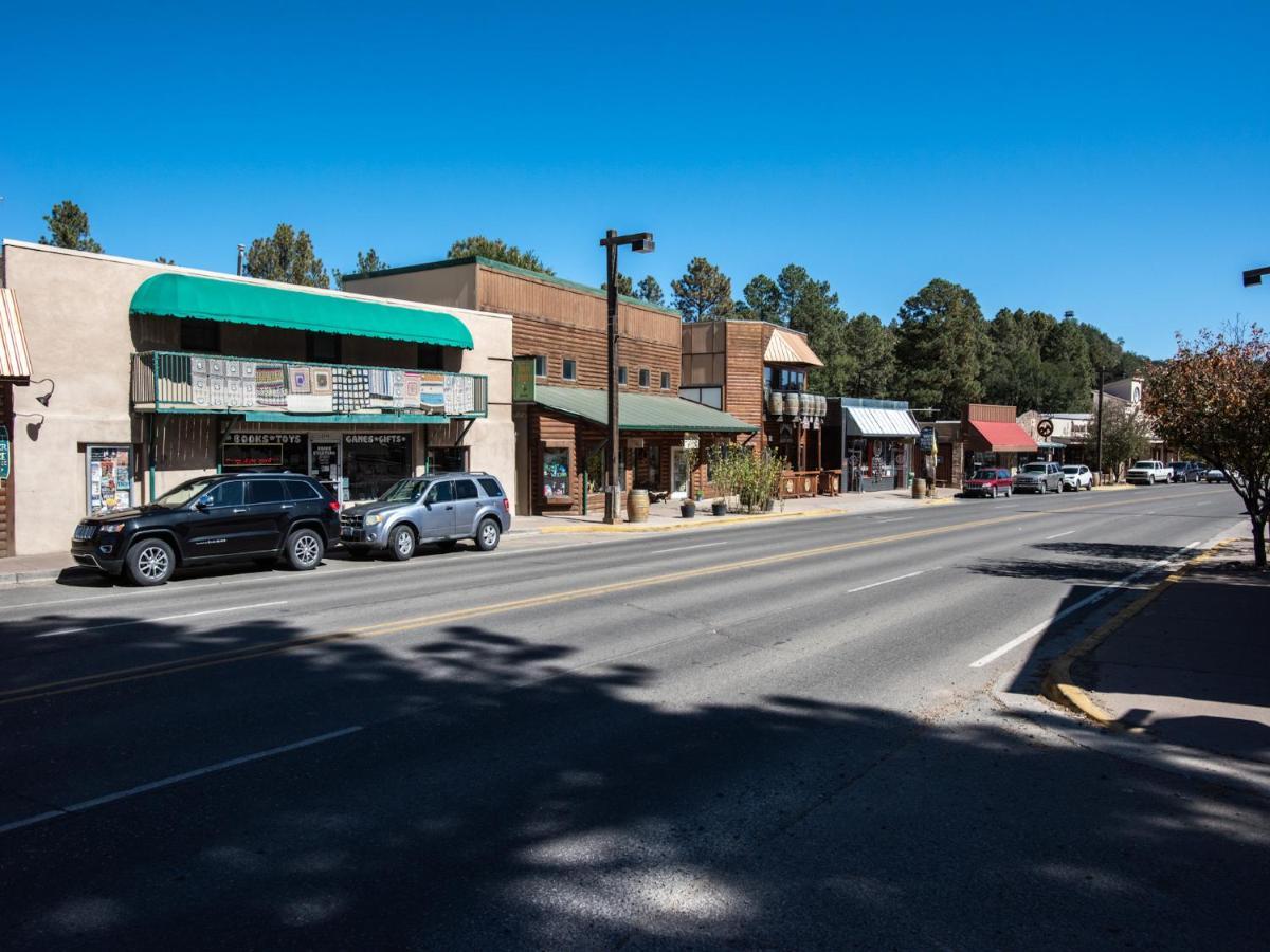 Apache Village 4, King Studio, Midtown, Sleeps 2 Ruidoso Exterior photo